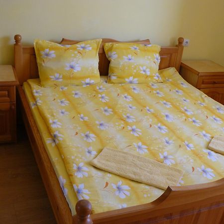 Hotel House Arirang Cherni Osum Habitación foto