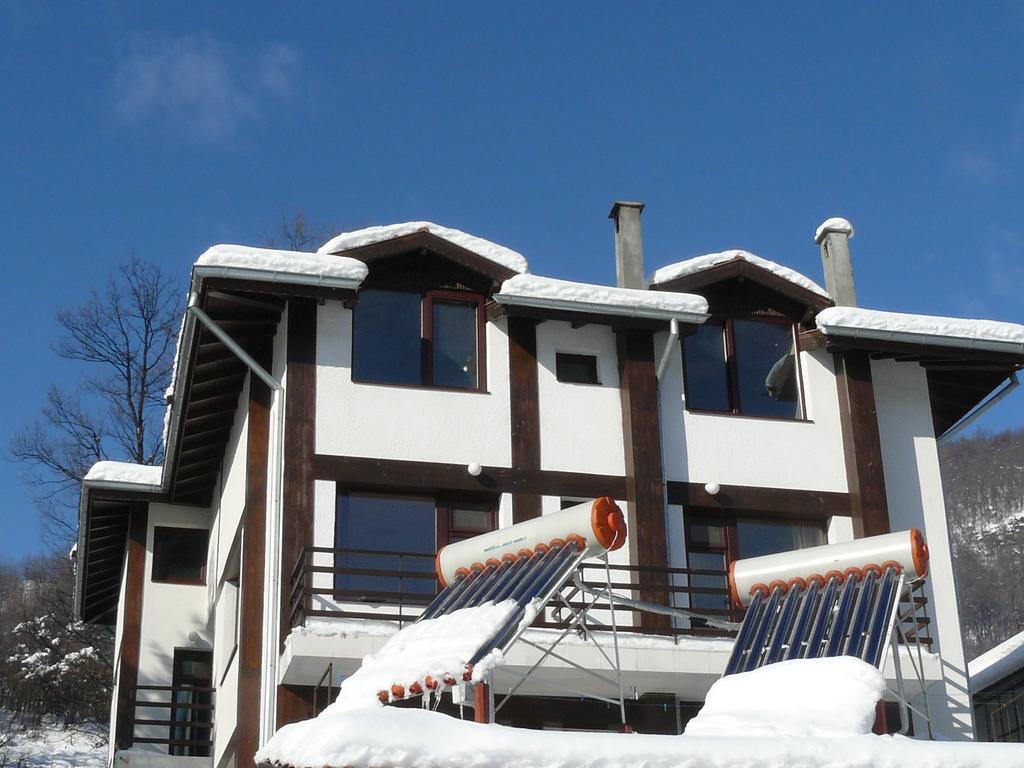 Hotel House Arirang Cherni Osum Exterior foto